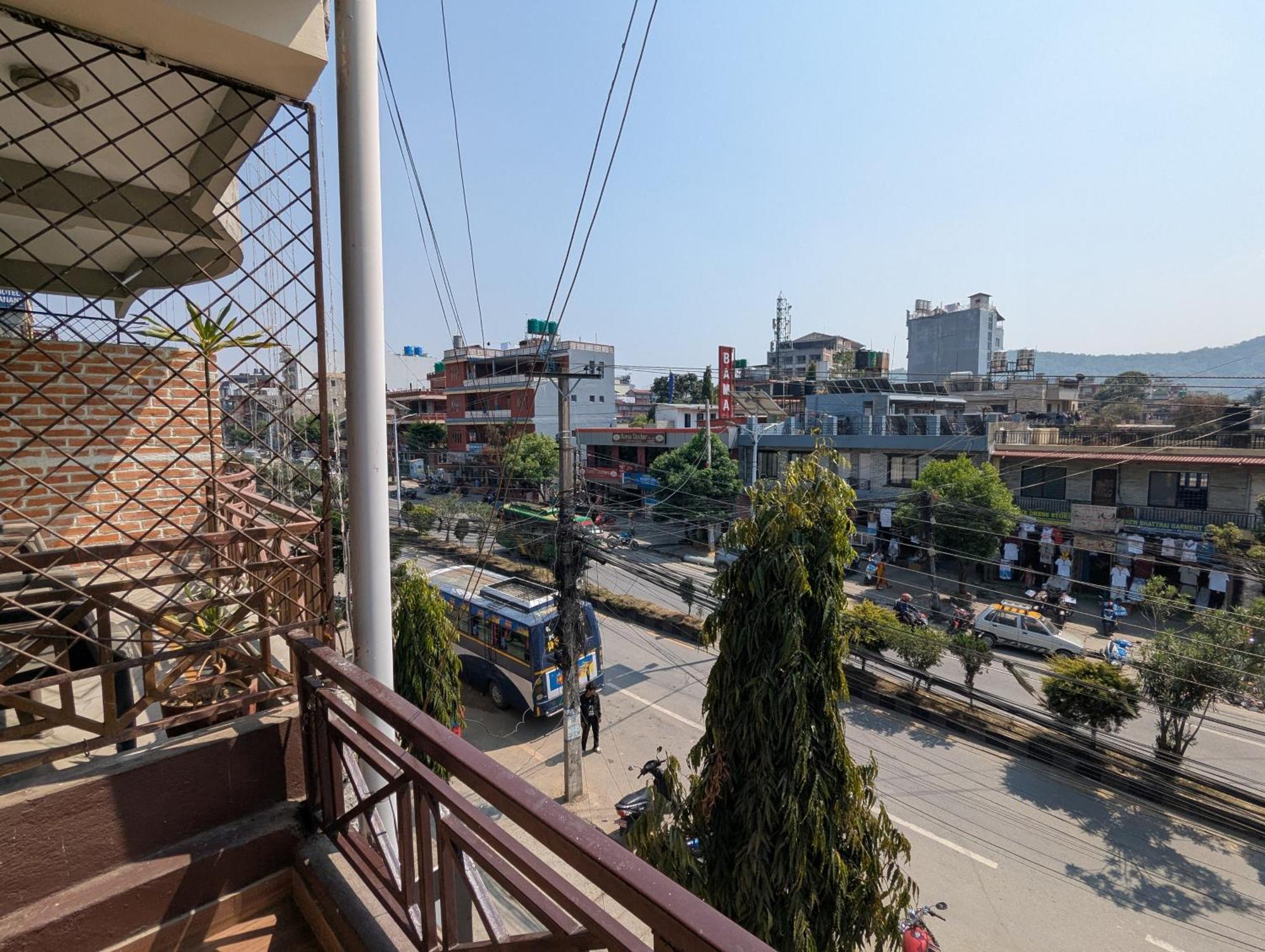 Santoshi Guest House, Pokhara Rum bild